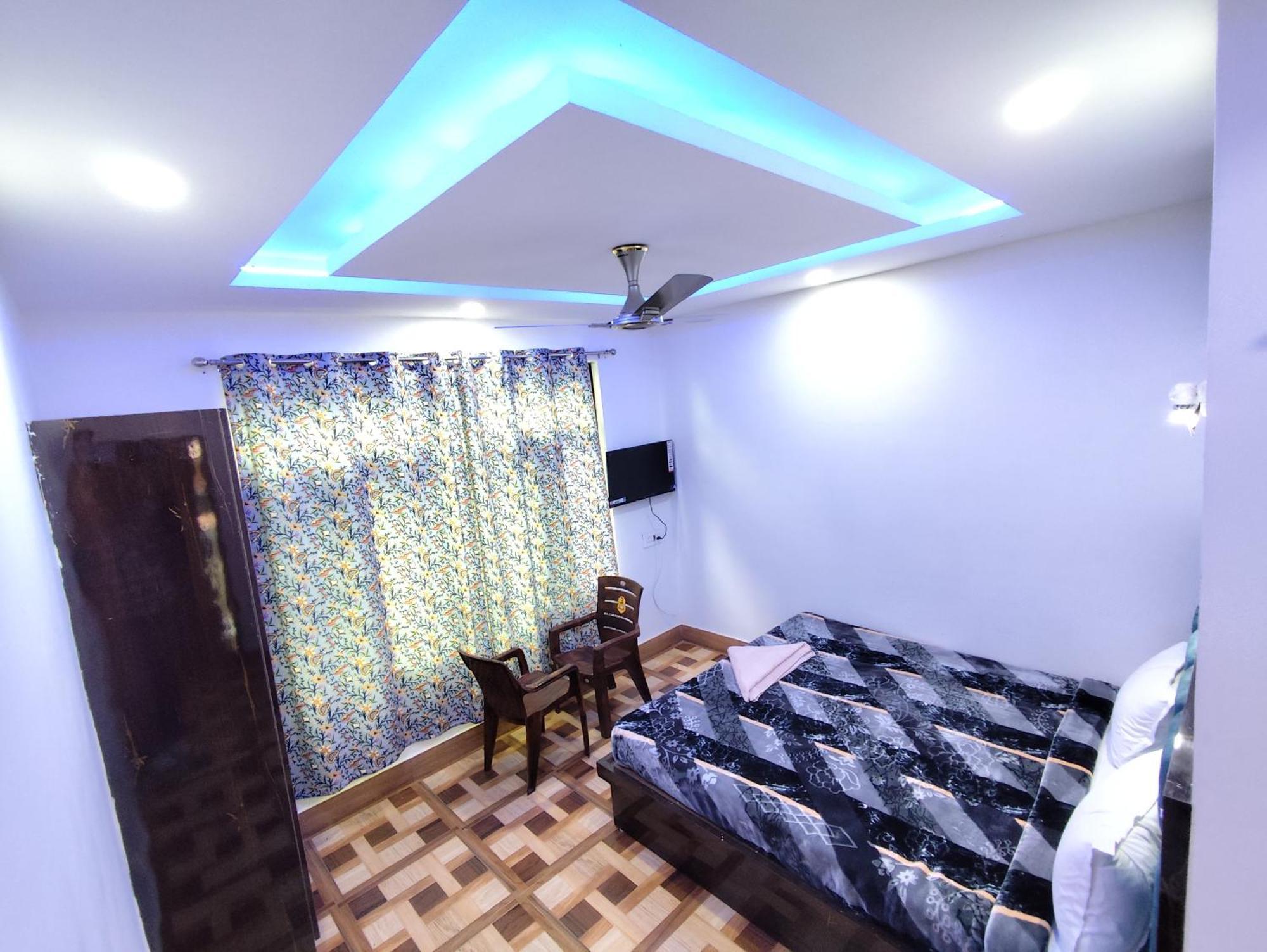 The Heaven Tree Hotel ศรีนาการ์ ภายนอก รูปภาพ