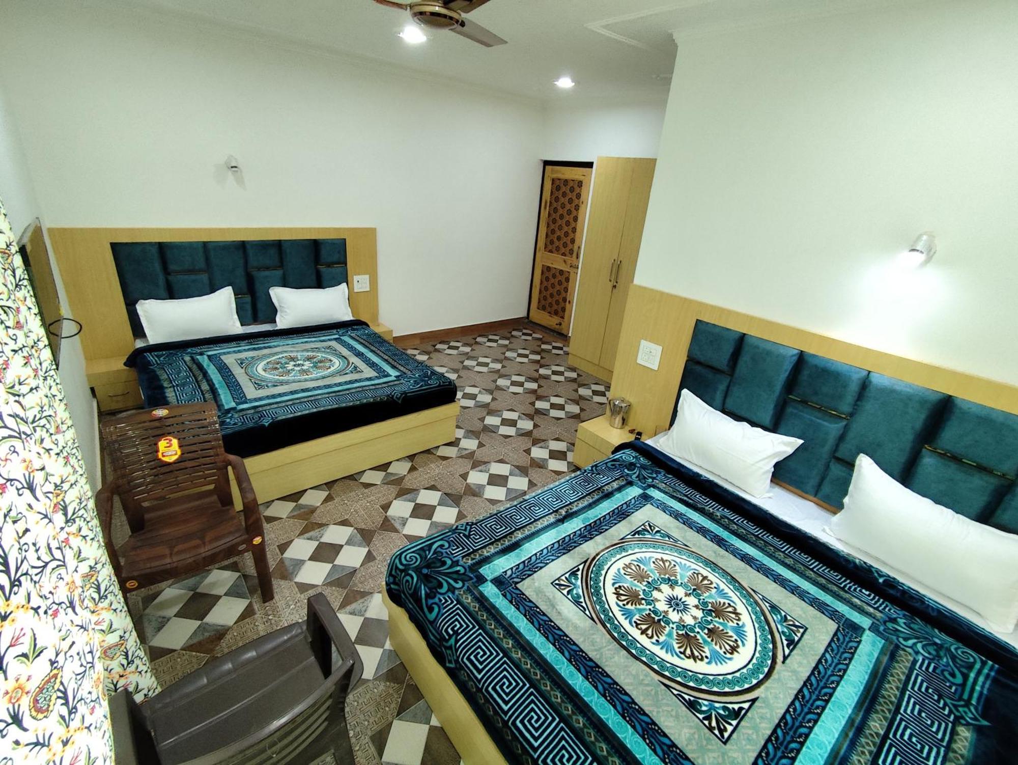 The Heaven Tree Hotel ศรีนาการ์ ภายนอก รูปภาพ